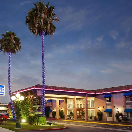 Travelodge By Wyndham Orange County Airport/ Коста-Меса Екстер'єр фото