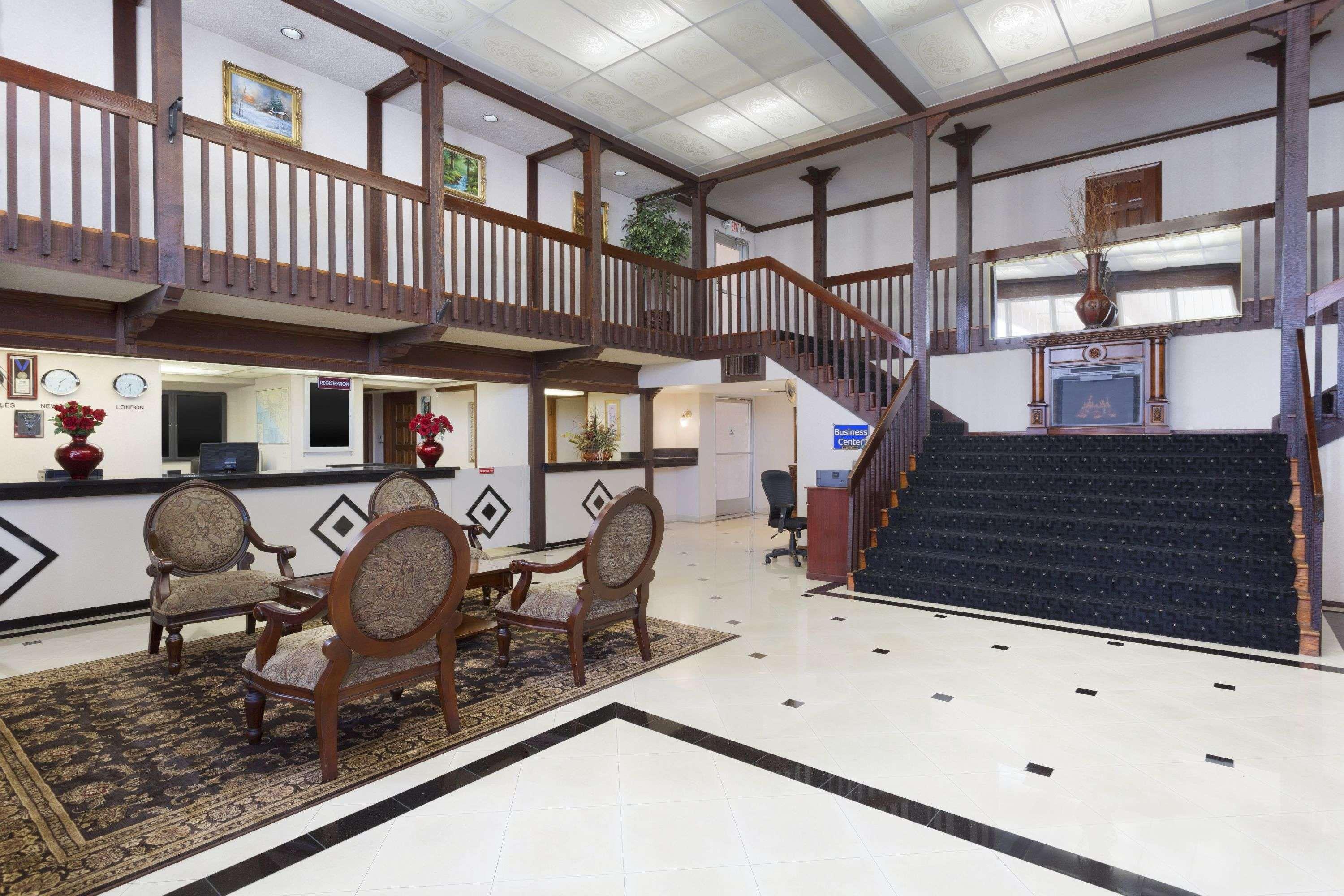 Travelodge By Wyndham Orange County Airport/ Коста-Меса Екстер'єр фото