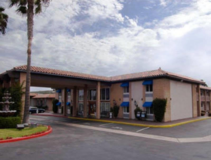 Travelodge By Wyndham Orange County Airport/ Коста-Меса Екстер'єр фото